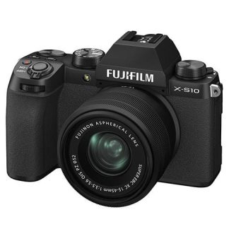 Fujifilm X-S10 mit XC 15-45mm 3.5-5.6 OIS PZ
