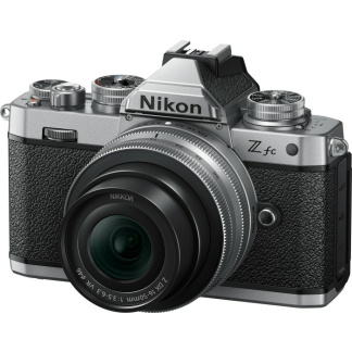 Nikon Z fc mit Z DX 16-50mm 3.5-6.3 VR und Z DX 50-250mm VR - 100,-- Sofortrabatt bereits abgezogen!