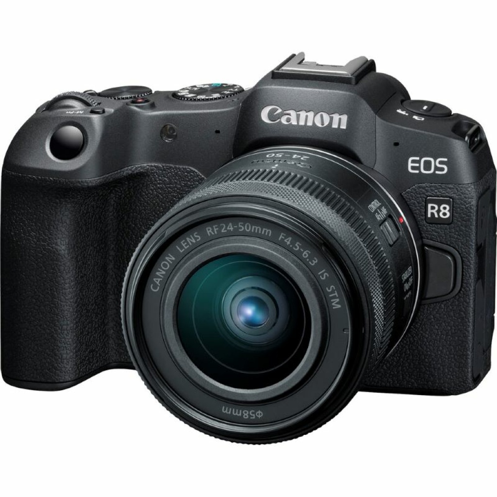 Canon EOS R8 mit RF 24-50mm 4.5-6.3 IS STM